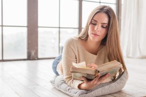 Acquistare_piu_libri_di_quanti_se_ne_leggano_il_fenomeno_tsundoku_abcdc46465